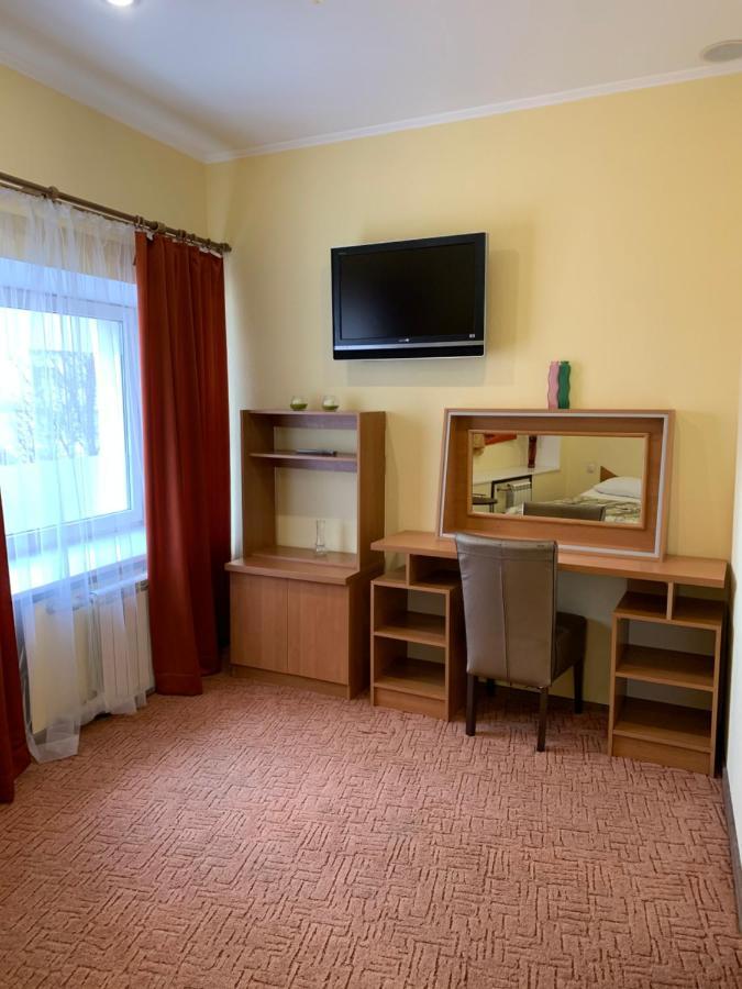 Randevu Hotel Житомир Екстериор снимка