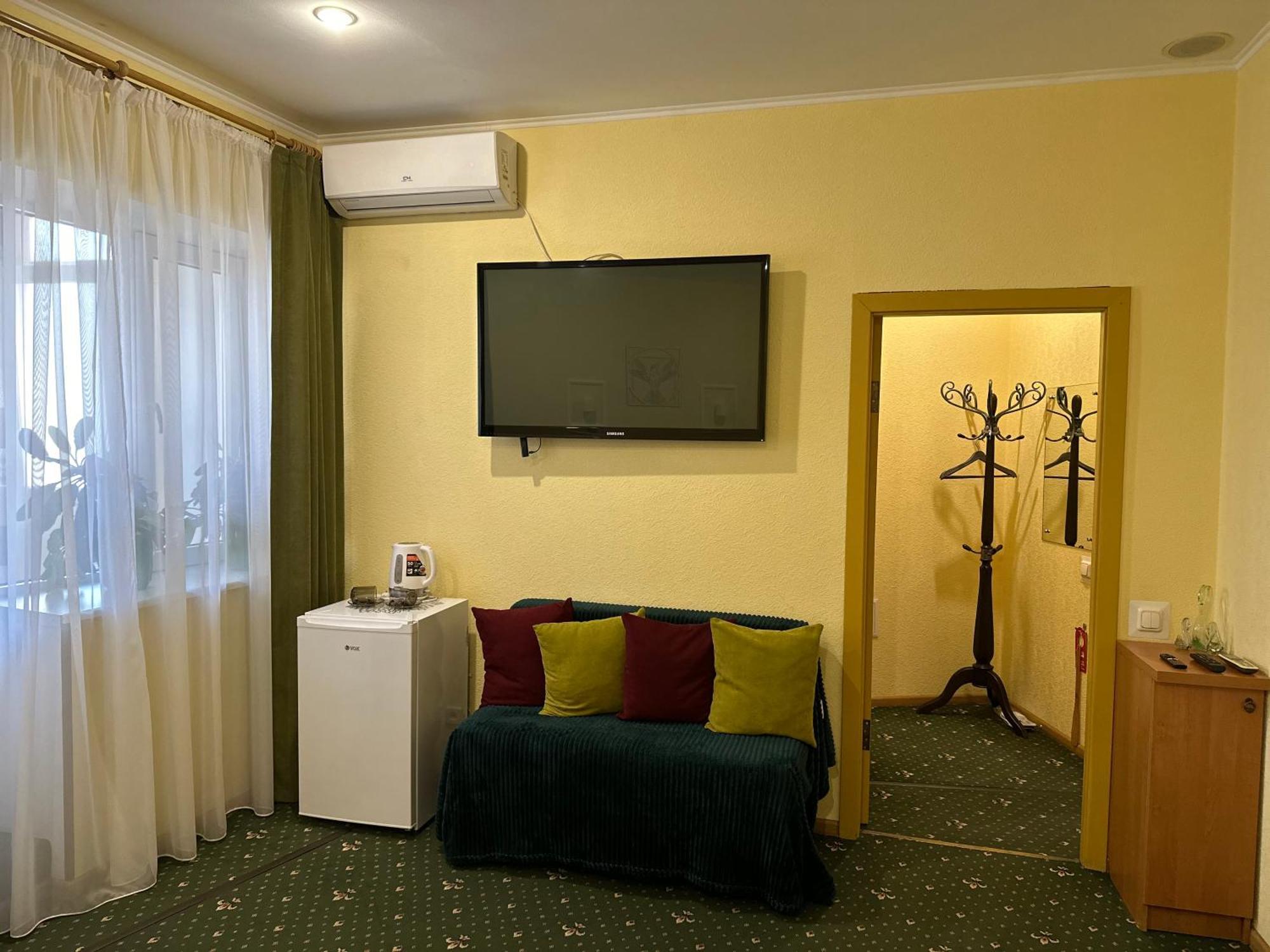 Randevu Hotel Житомир Екстериор снимка